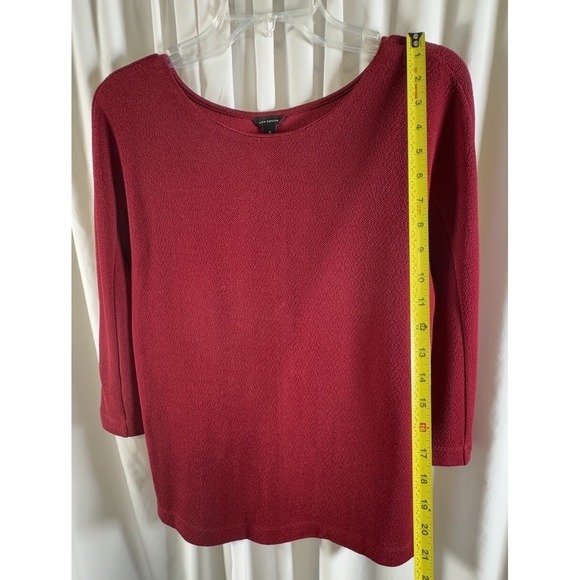 Ann Taylor Burgundy Red Textured 3/4 Sleeve Button‎ Back Blouse Top S Chic 72-31 - Picture 5 of 11